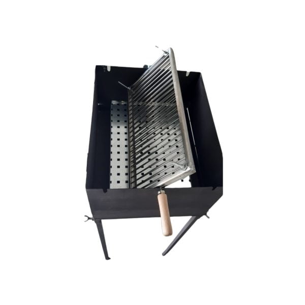 BBQ Specialist Charcoal Grill-Closed Smokehouse Coal Grills