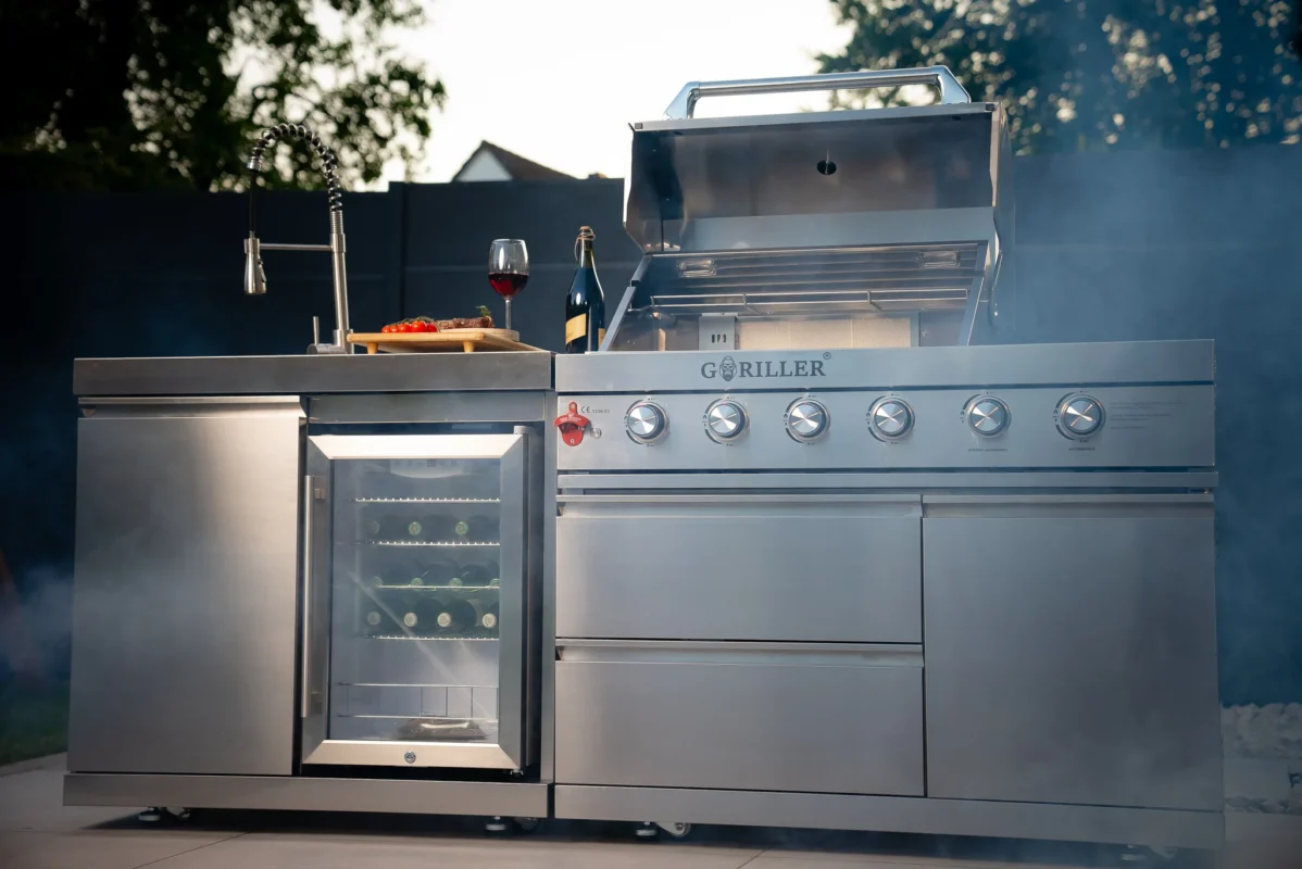Designing the Outdoor Kitchen of Your Dreams: The Guide for 2026 3 Designing the Outdoor Kitchen of Your Dreams: The Guide for 2026